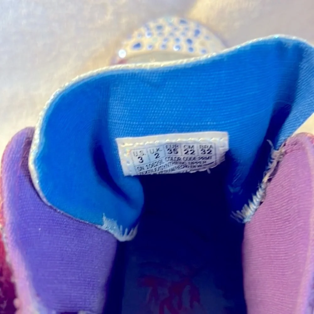 Skechers girls Twinkle Toes high tops in size 3